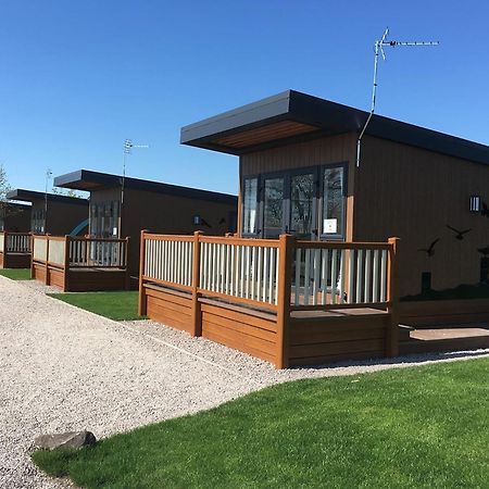 Wild Rose Holiday Park Colby  エクステリア 写真